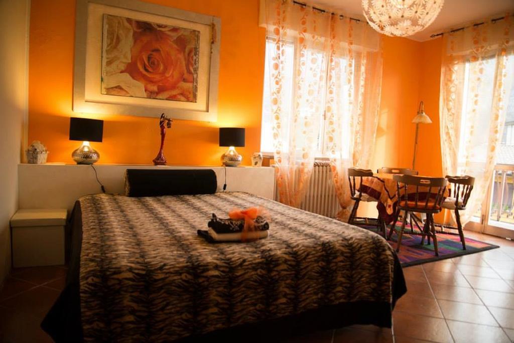 B&B Il Giardino Delle Fate Lecco Ruang foto
